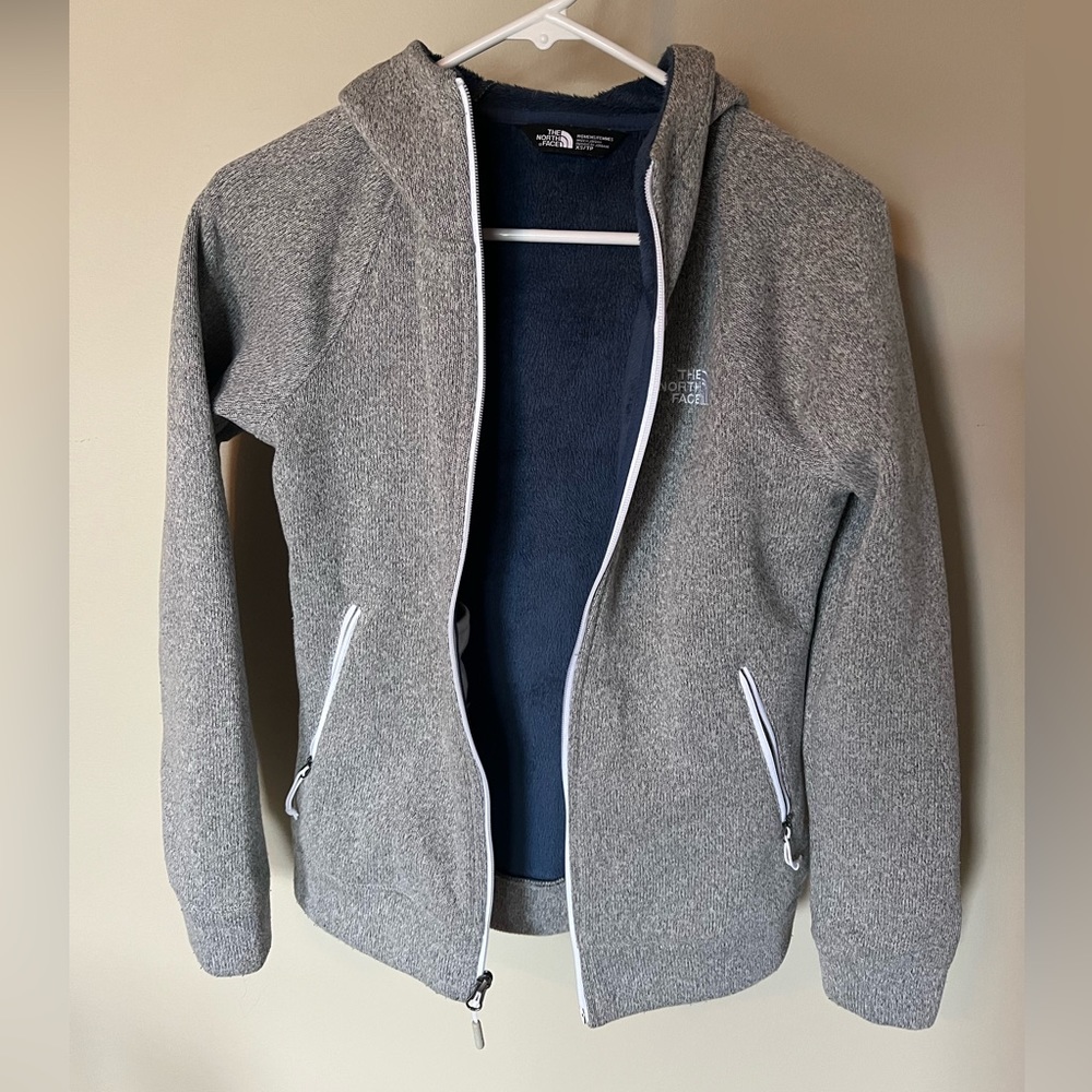 gray north face fleece inside jacket size xs